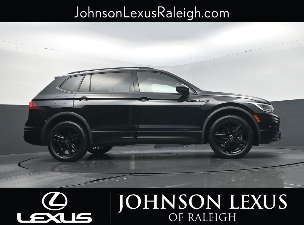 2022 Volkswagen Tiguan 2.0T SE R-Line Black