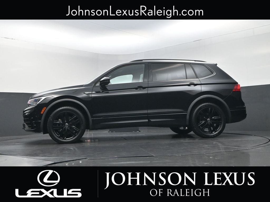 2022 Volkswagen Tiguan 2.0T SE R-Line Black