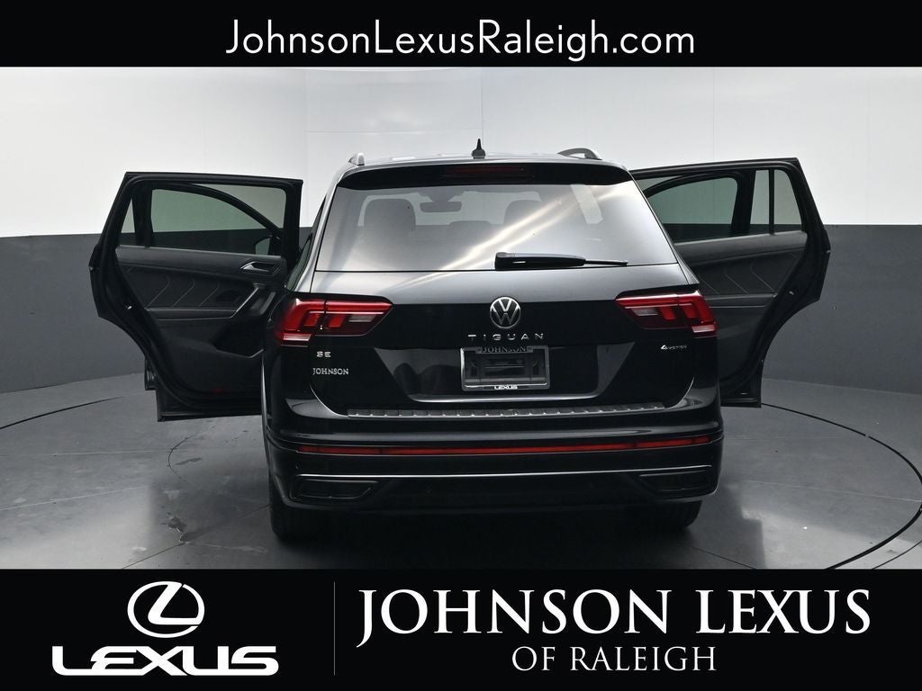 2022 Volkswagen Tiguan 2.0T SE R-Line Black