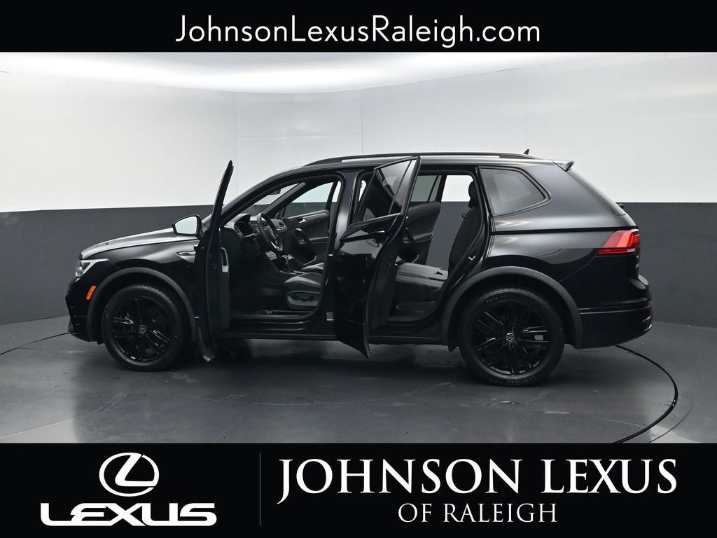 2022 Volkswagen Tiguan 2.0T SE R-Line Black