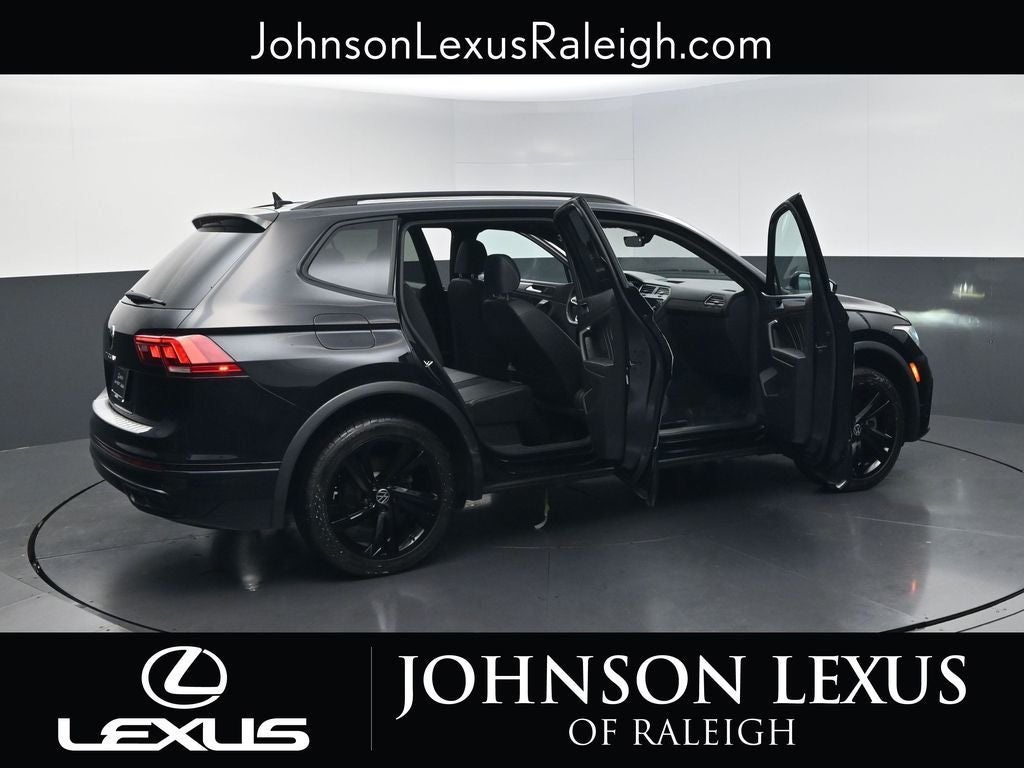 2024 Volkswagen Tiguan 2.0T SE R-Line Black