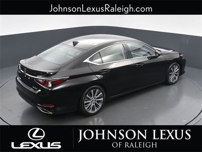 2021 Lexus ES 350 w/Carplay, Android, Moonroof, Heated/Vent Seats!