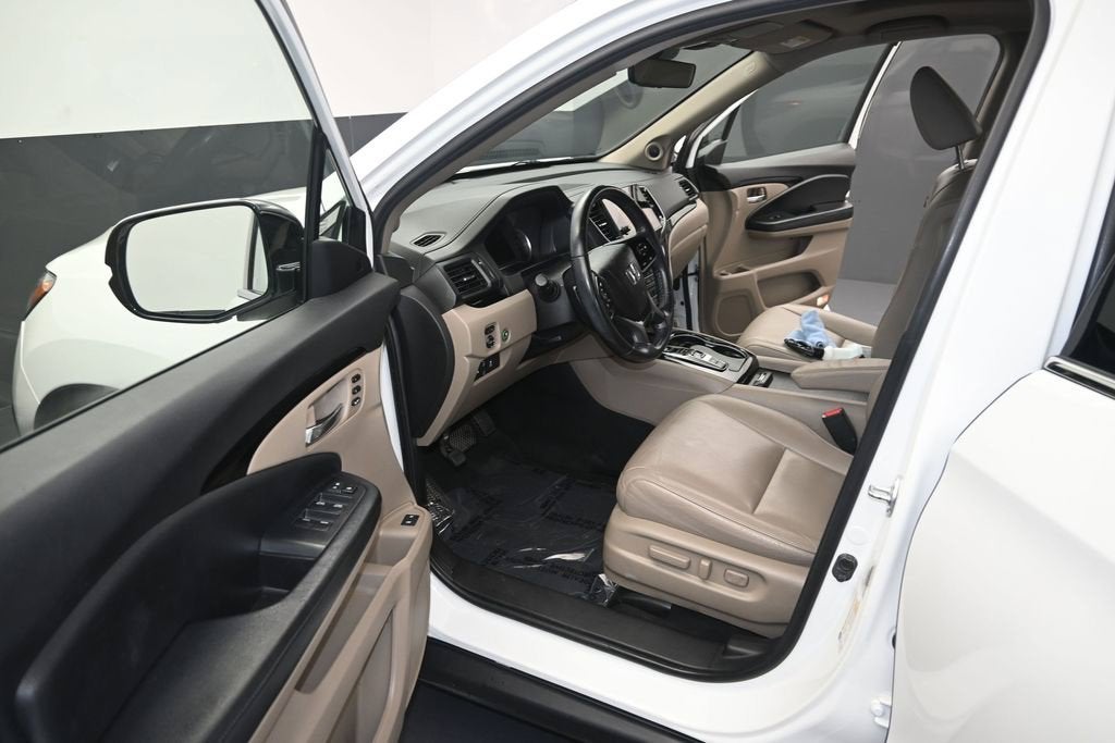 2021 Honda Pilot Touring 7 Passenger