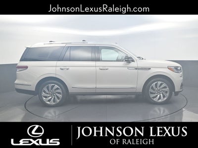 2023 Lincoln Navigator Reserve