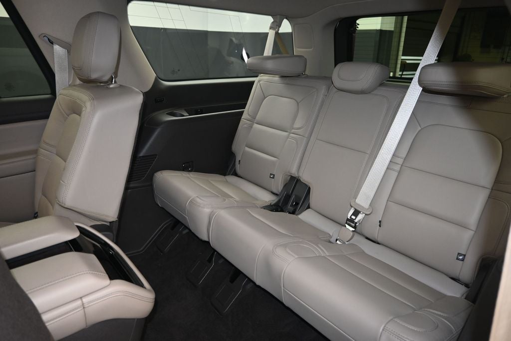 2023 Lincoln Navigator L Reserve