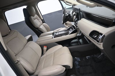 2023 Lincoln Navigator L Reserve