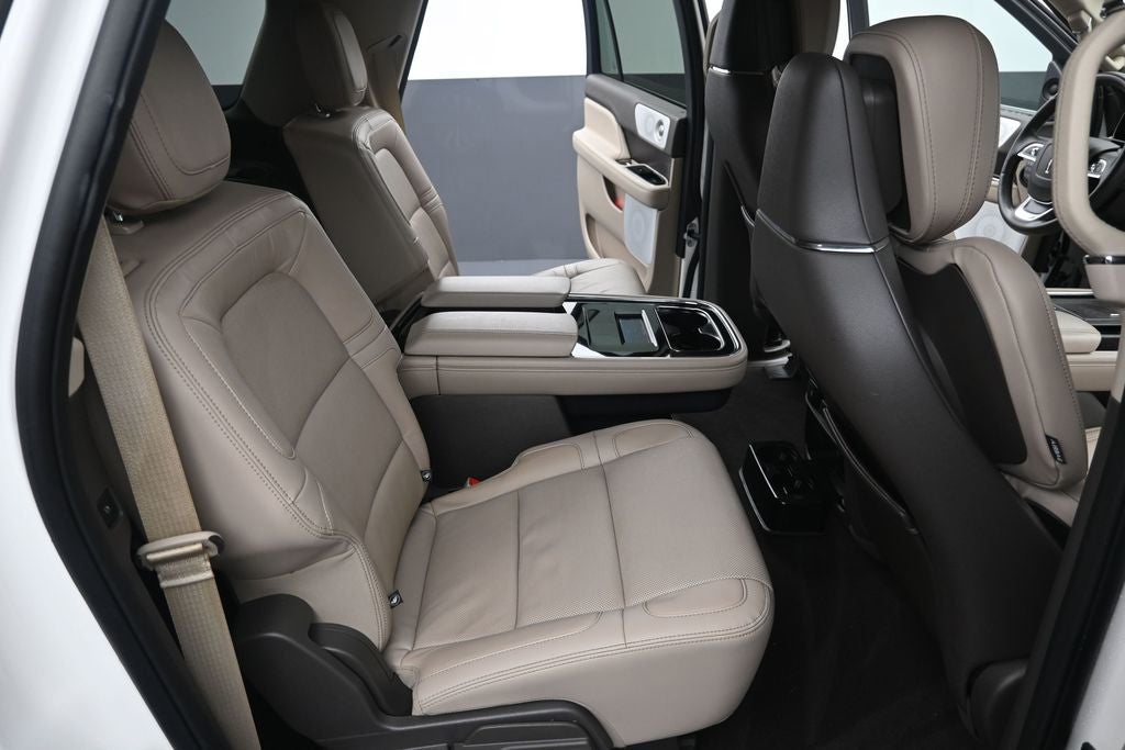 2023 Lincoln Navigator L Reserve
