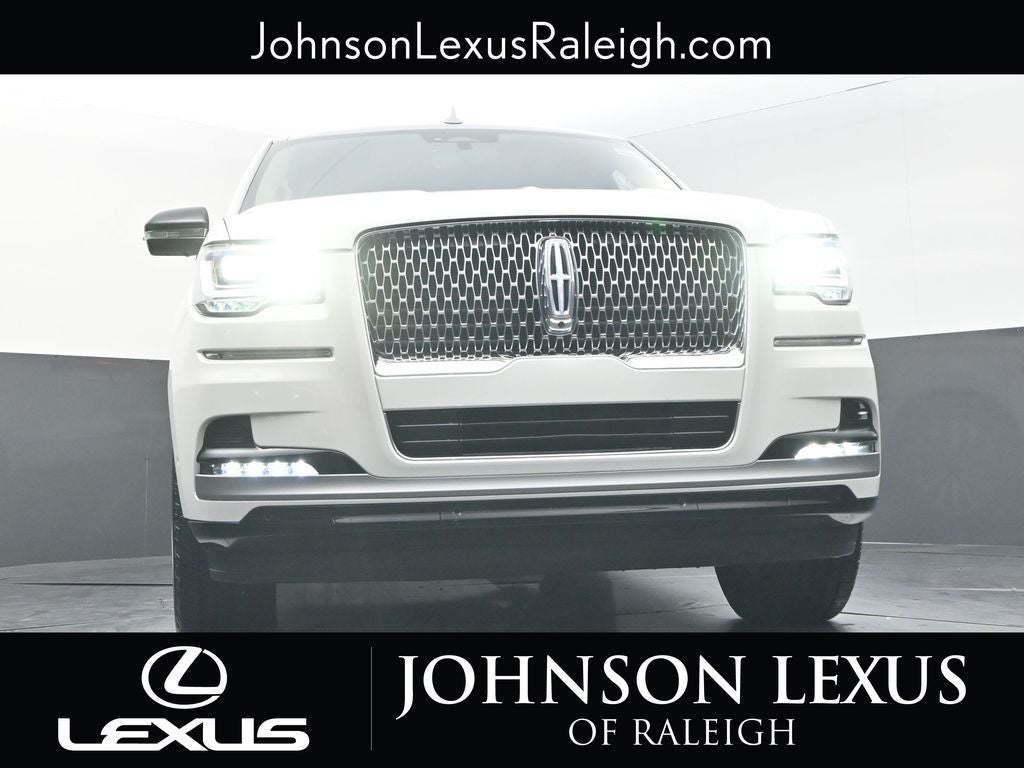 2023 Lincoln Navigator L Reserve