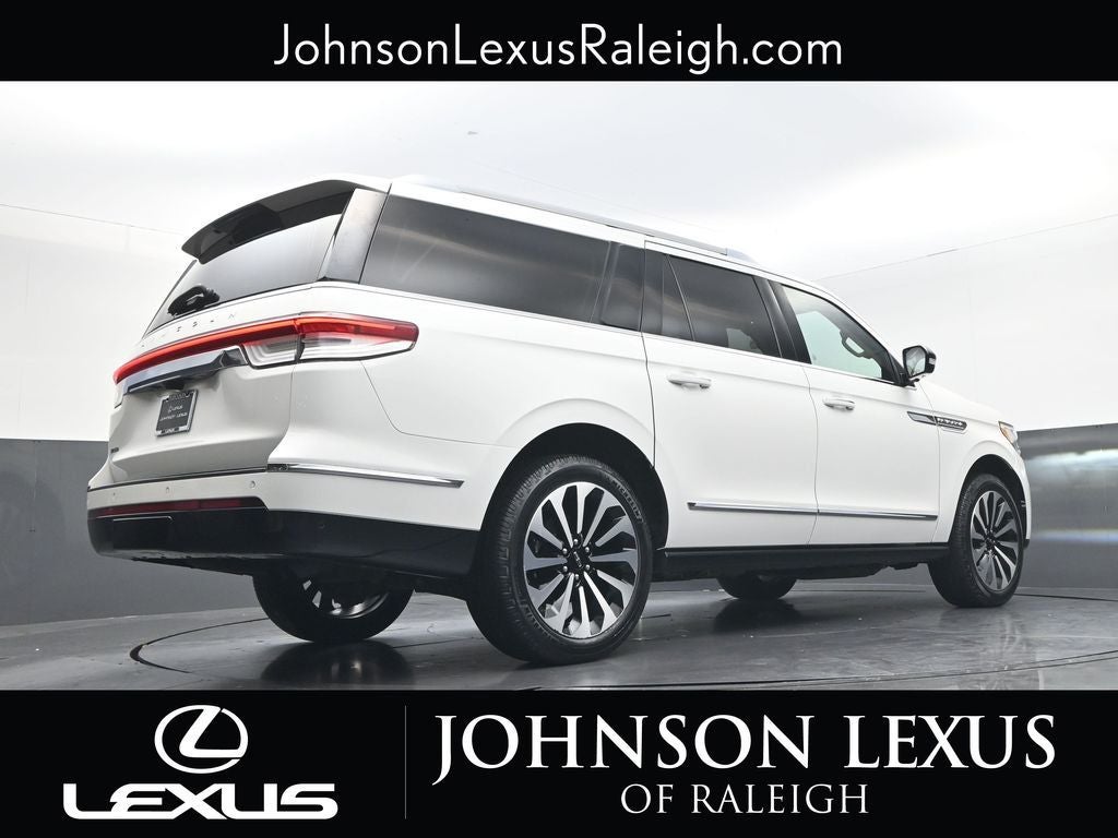 2023 Lincoln Navigator L Reserve