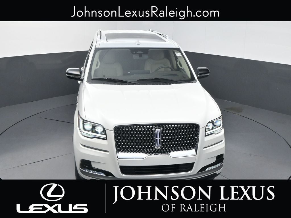2023 Lincoln Navigator L Reserve