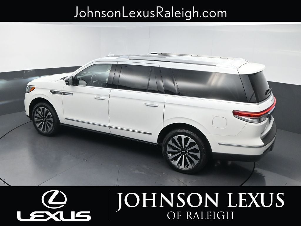 2023 Lincoln Navigator L Reserve