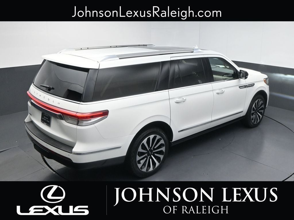 2023 Lincoln Navigator L Reserve