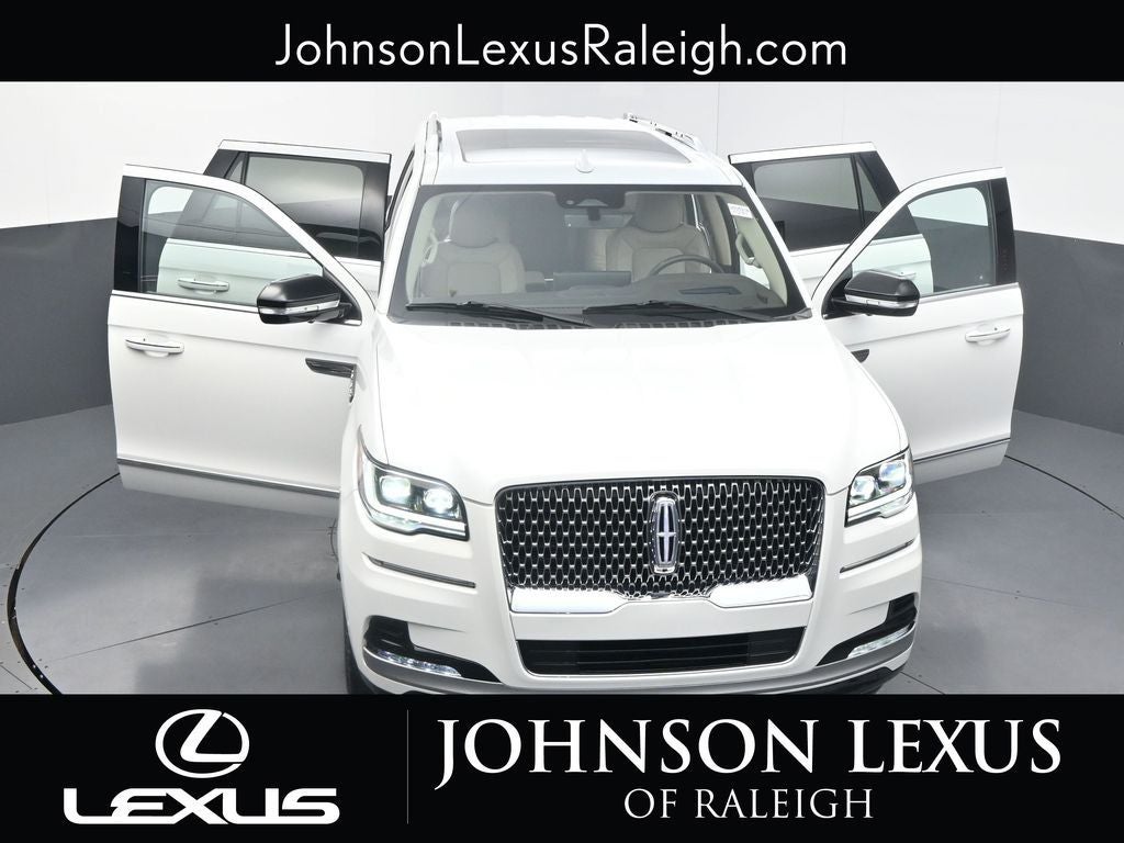2023 Lincoln Navigator L Reserve
