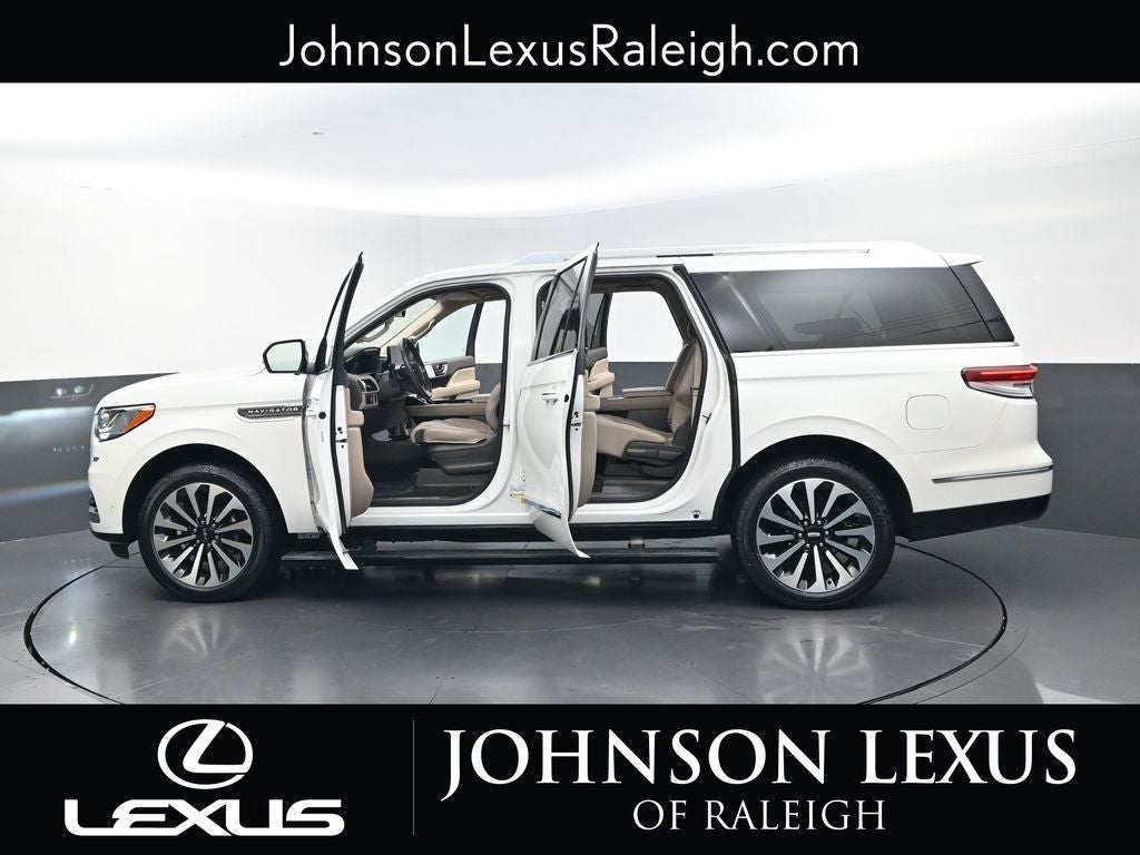 2023 Lincoln Navigator L Reserve