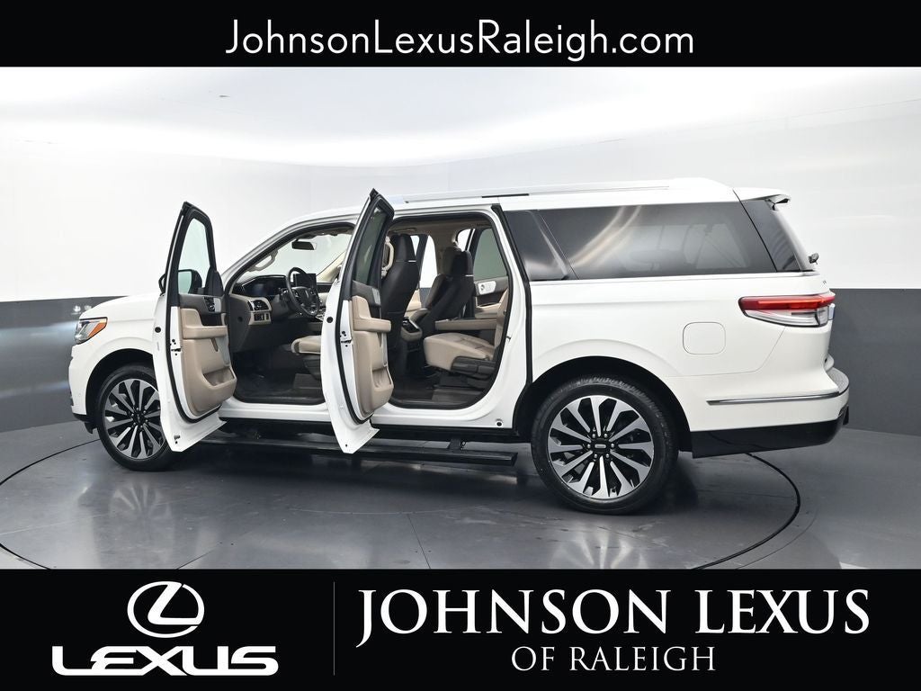 2023 Lincoln Navigator L Reserve