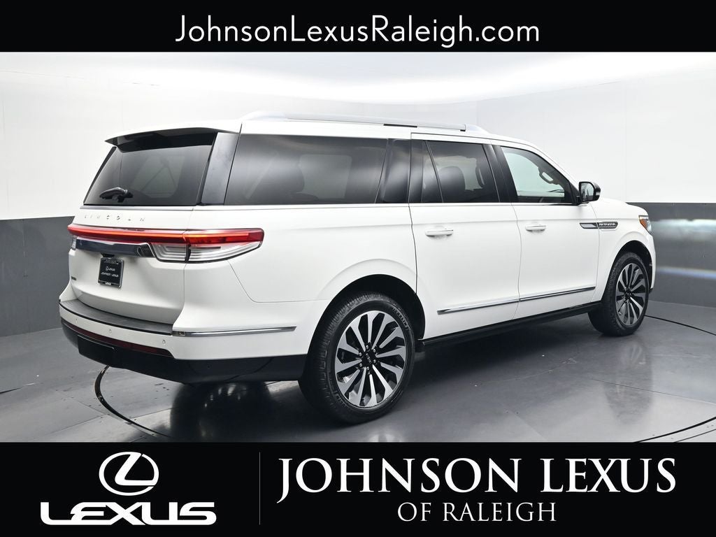 2023 Lincoln Navigator L Reserve
