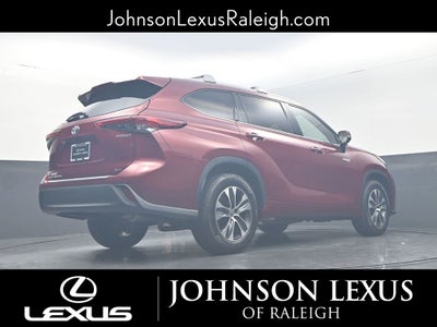 2021 Toyota Highlander Hybrid XLE