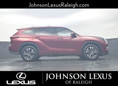 2021 Toyota Highlander Hybrid XLE