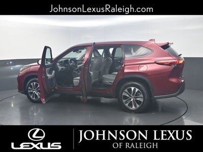 2022 Toyota Highlander XLE