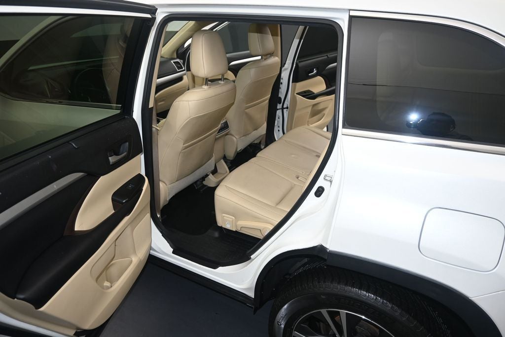 2016 Toyota Highlander XLE V6