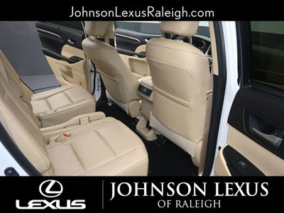 2016 Toyota Highlander Base