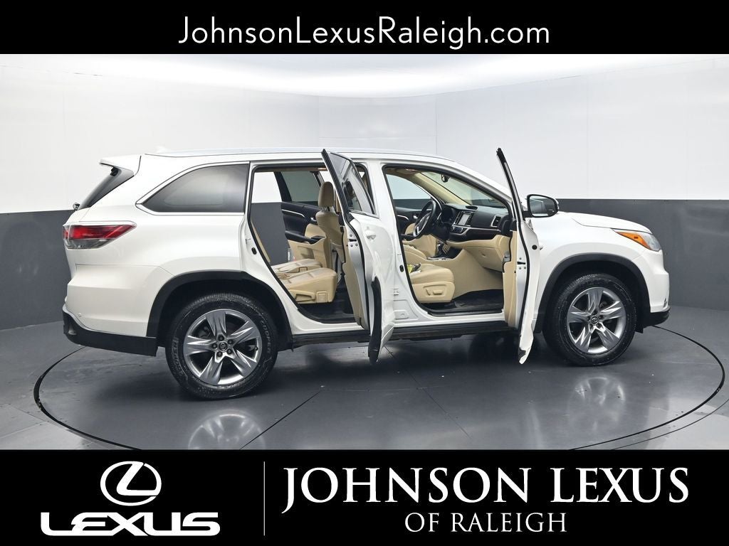 2016 Toyota Highlander Base