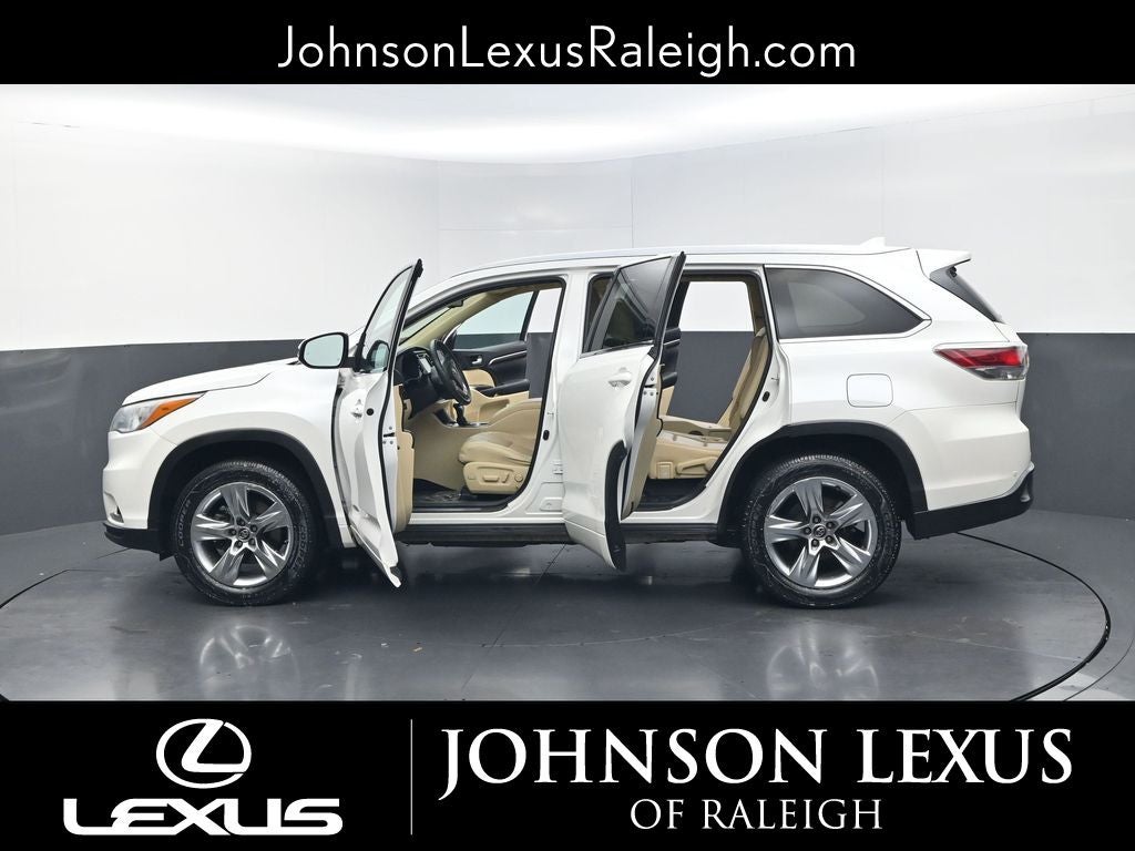 2016 Toyota Highlander Base