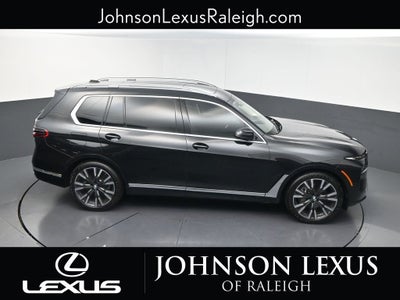 2025 BMW X7 xDrive40i