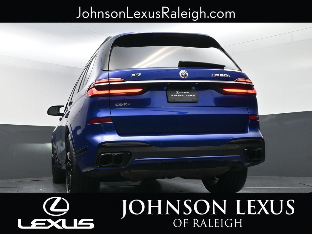 2023 BMW X7 M60i