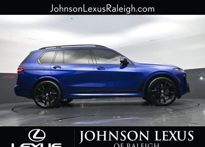 2023 BMW X7 M60i