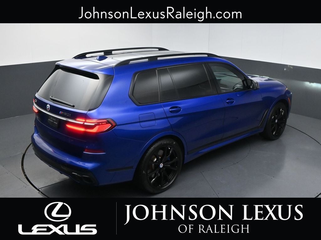2023 BMW X7 M60i