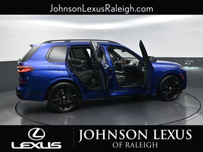 2023 BMW X7 M60i