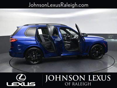 2023 BMW X7 M60i