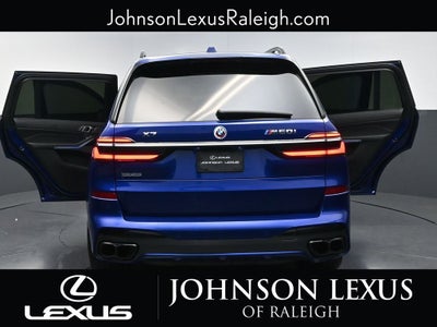 2023 BMW X7 M60i