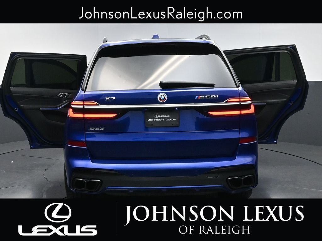 2023 BMW X7 M60i