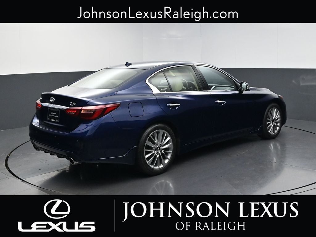 2023 INFINITI Q50 LUXE