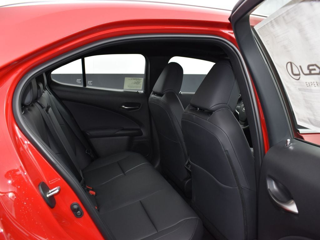 2025 Lexus UX 300h Premium