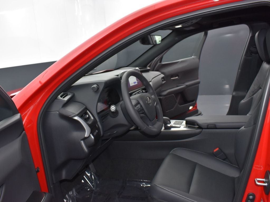 2025 Lexus UX 300h Premium