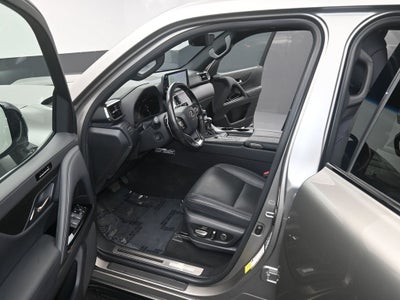 2023 Lexus LX 600 Luxury