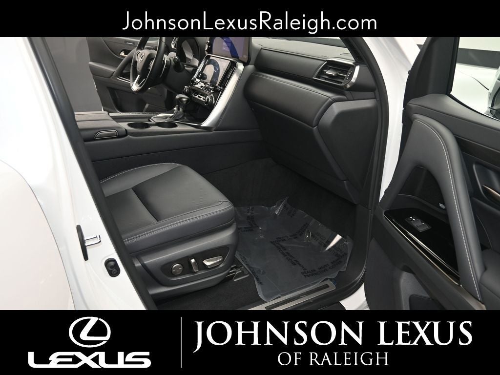 2024 Lexus LX 600 Luxury