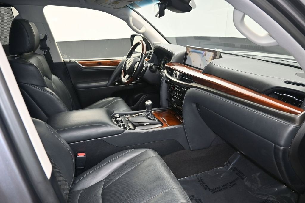 2019 Lexus LX 570