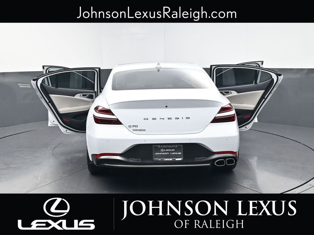 2023 Genesis G70 2.0T