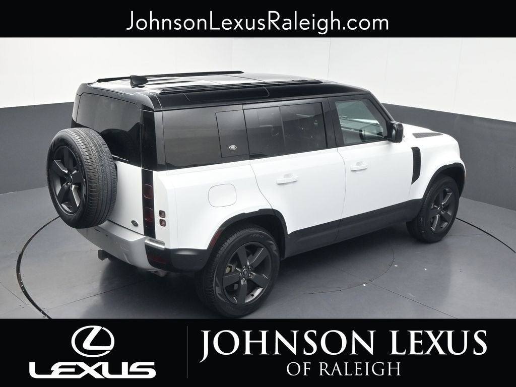 2023 Land Rover Defender 110 SE