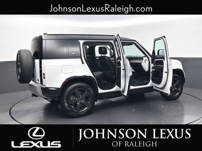 2023 Land Rover Defender 110 SE