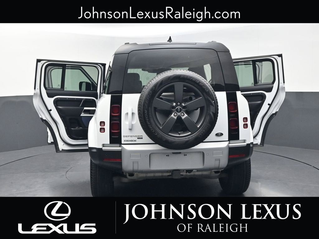 2023 Land Rover Defender 110 SE