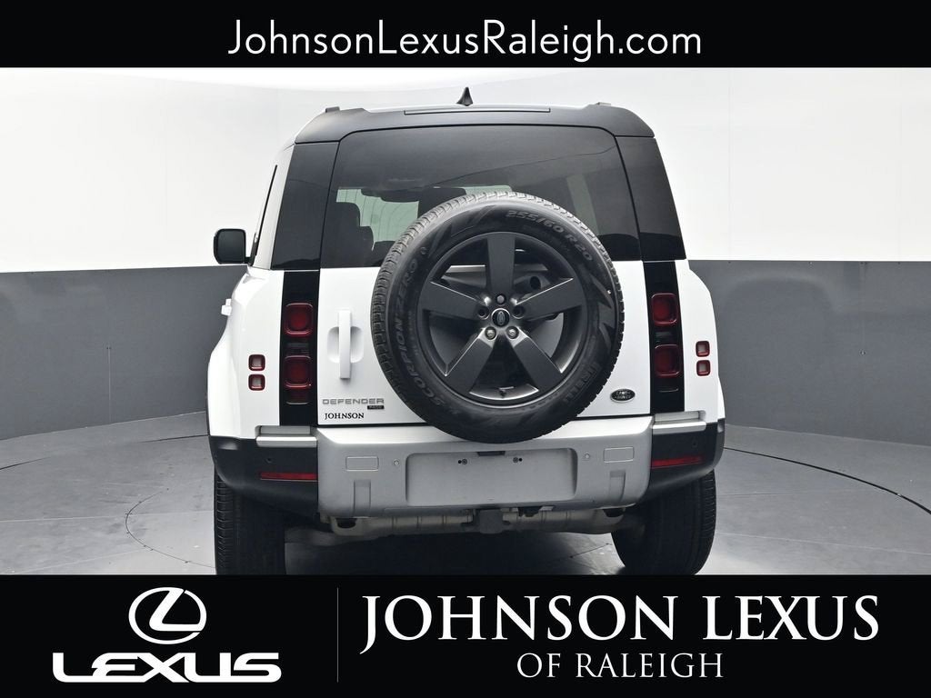 2023 Land Rover Defender 110 SE