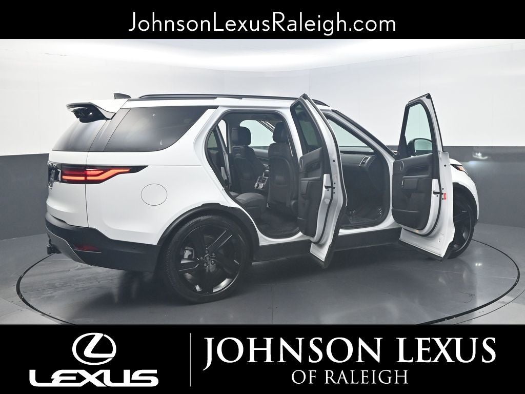 2024 Land Rover Discovery S