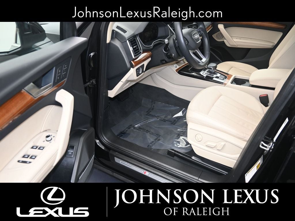 2023 Audi Q5 45 S line Premium quattro