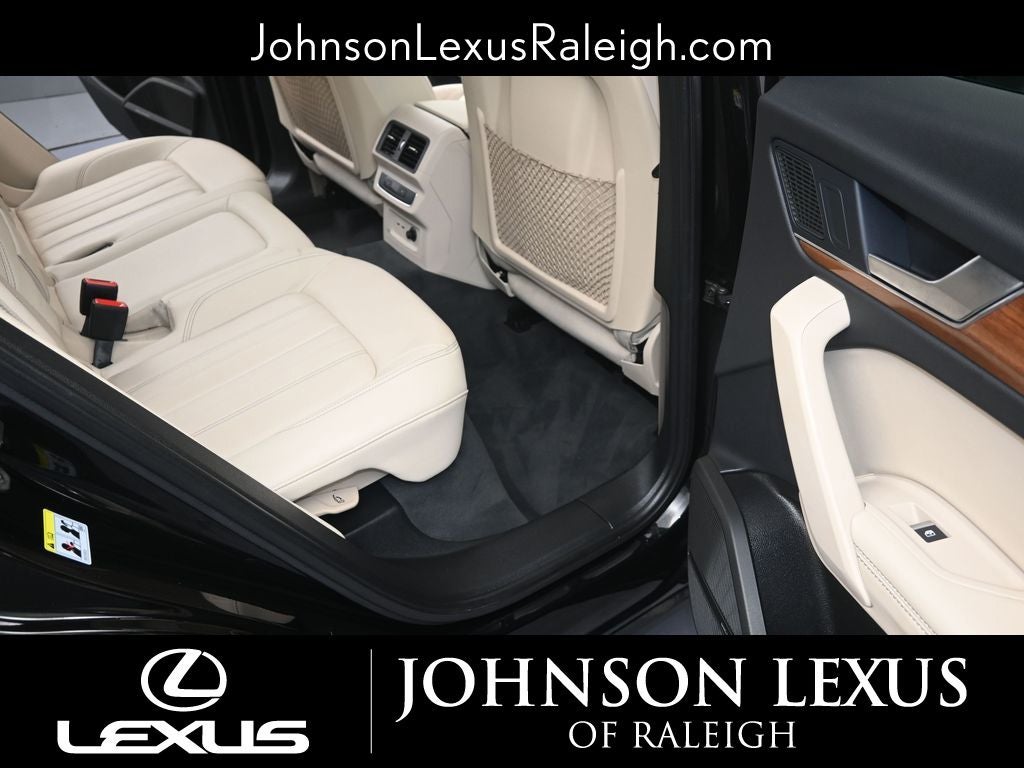 2023 Audi Q5 45 S line Premium quattro