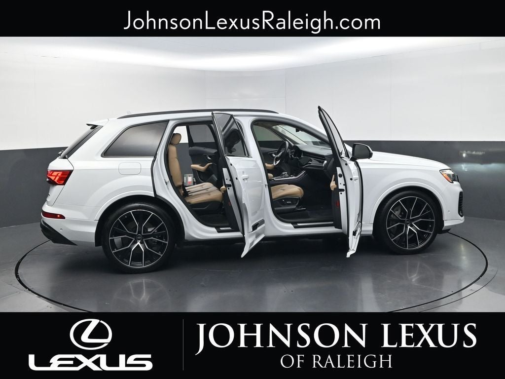 2025 Audi Q7 55 Prestige quattro